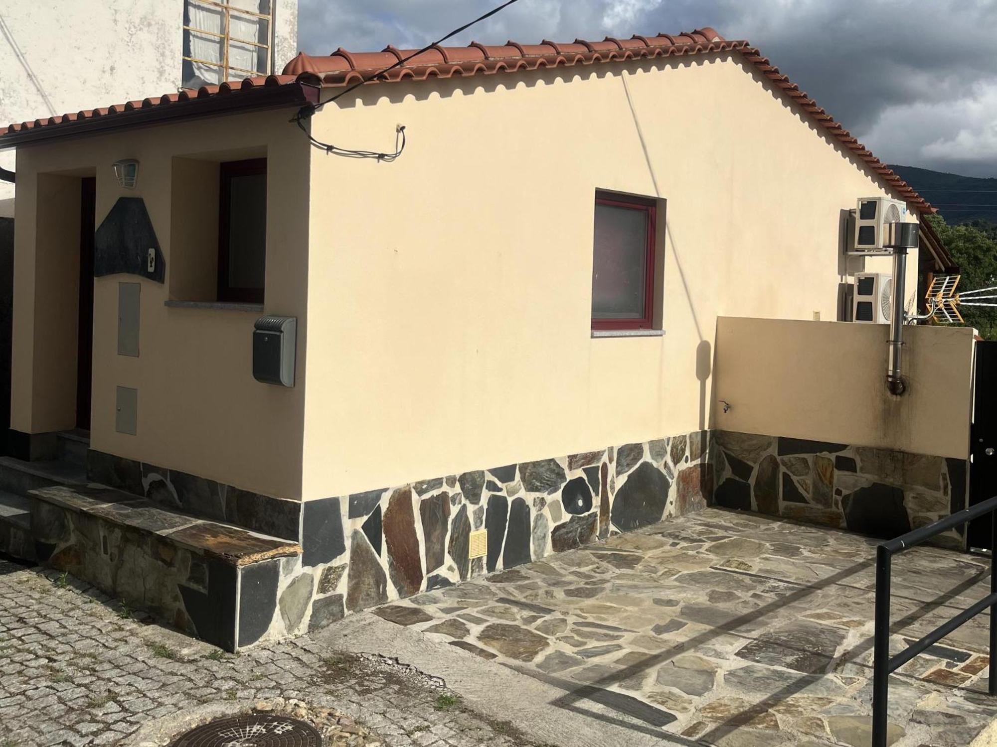 A Pequena Casa Coja Central Portugal Mountains 外观 照片